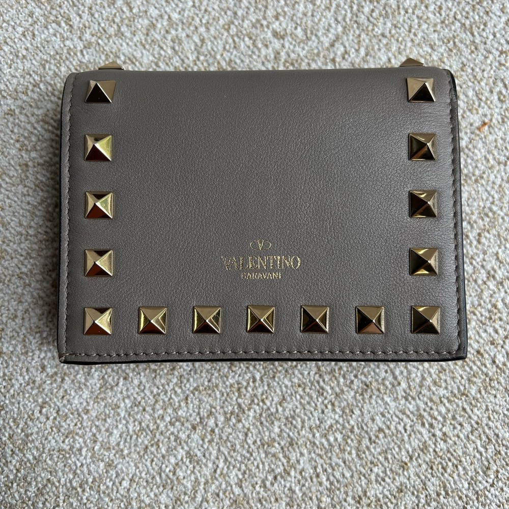 Gorgeous Valentino Garavni Rock stud compact wallet second hand